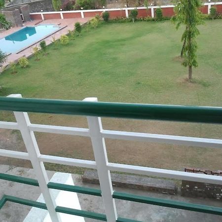 Green Valley Resort Khadoli Bagian luar foto