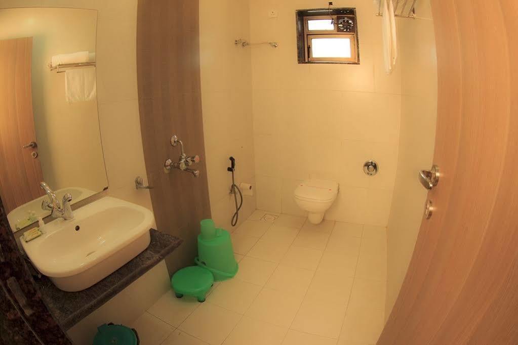 Green Valley Resort Khadoli Bagian luar foto